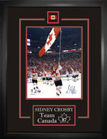 Sidney Crosby Team Canada Signed Framed 8x10 Carrying Canadas Flag 2010 Olympics Photo