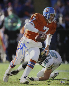 John Elway Autographed Denver Broncos 16×20 Photo