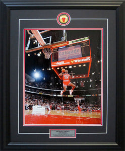Michael Jordan Dunk - 16" x 20"