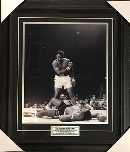 Muhammad Ali vs Sonny Liston - 16" x 20" photo custom framed